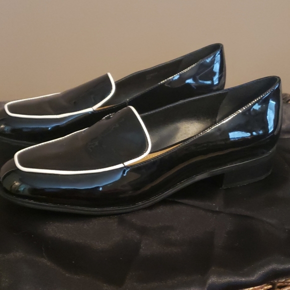 Shoes - Picture 3 of 3